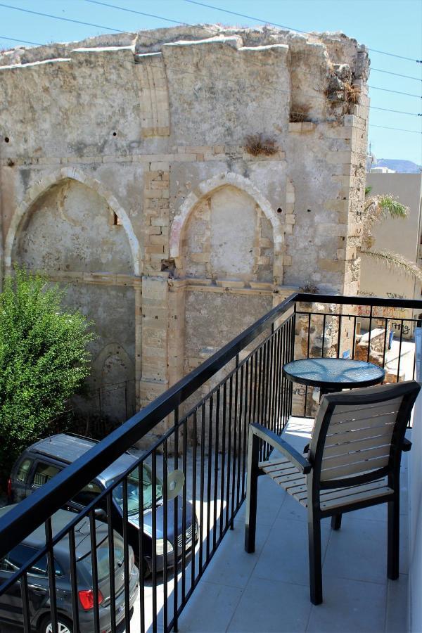 Porto Chania Gæstehus 3*